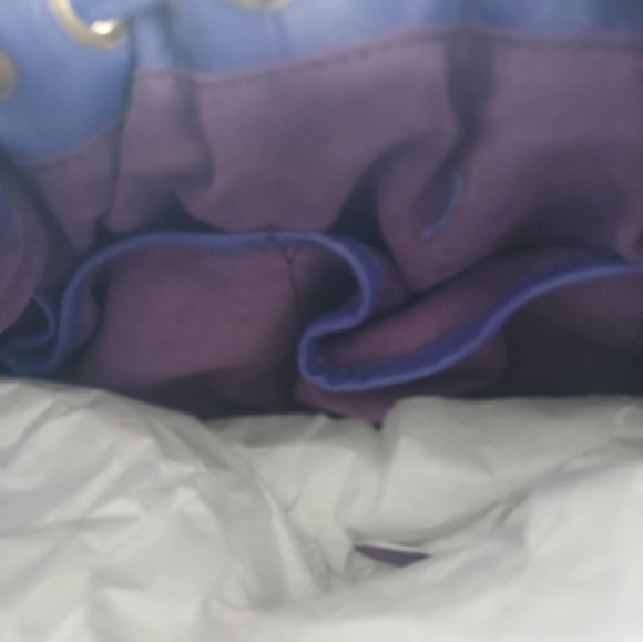 Sharif Luxury, Embossed Leather Shoulder Bag With Silver Studs. NEW - Picture 6 of 7